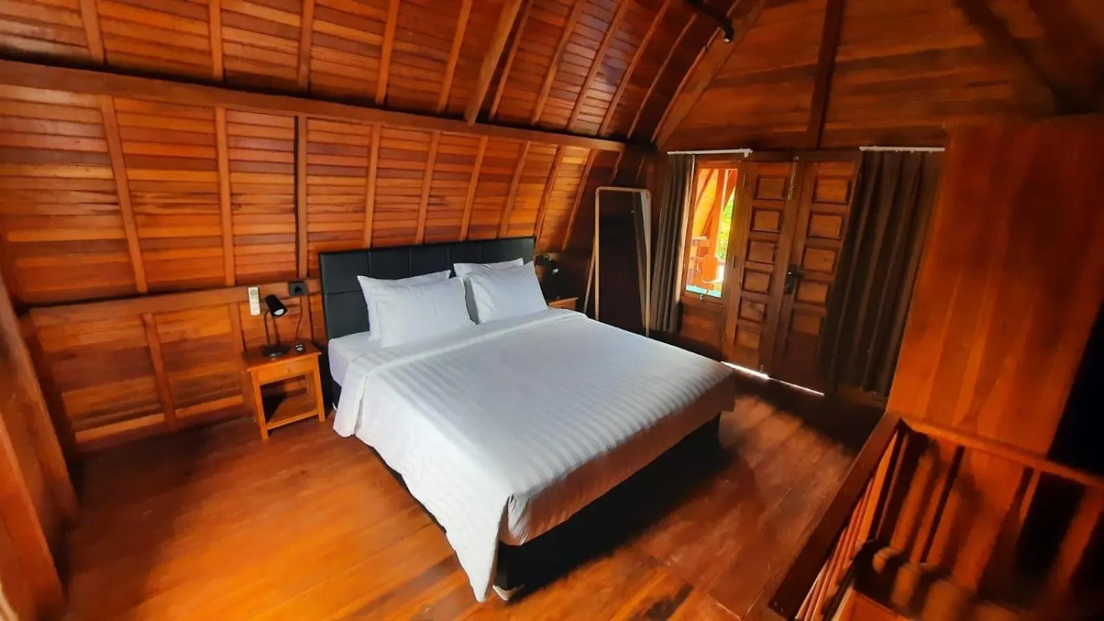 Kayu Joglos Ubud Indonesia